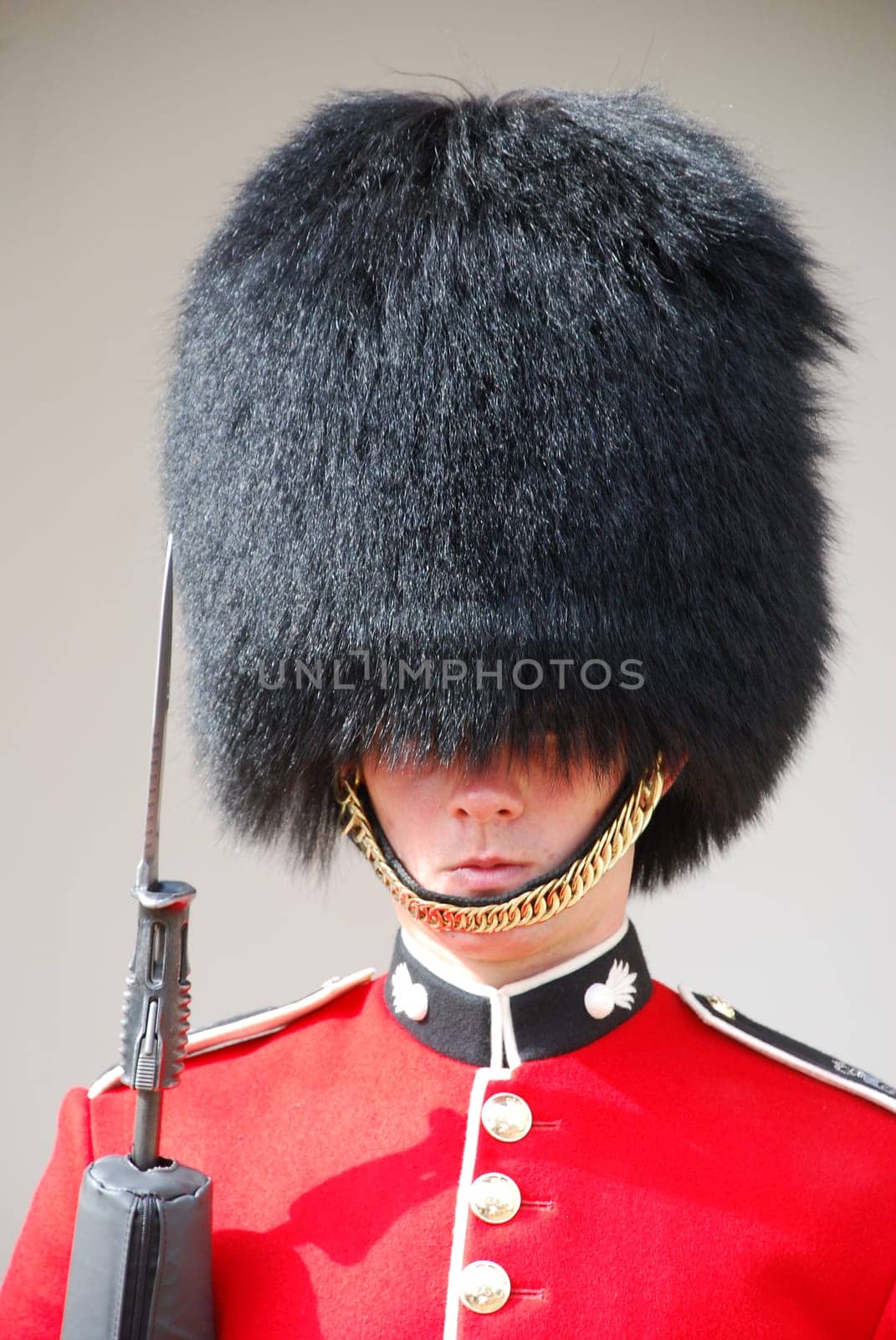 Beefeater London Guard Bearskin Hat