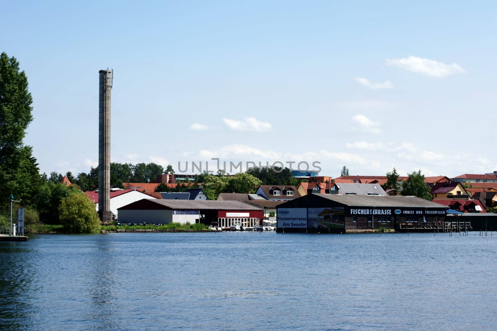 The photograph of a snack bar at the lake Müritz.