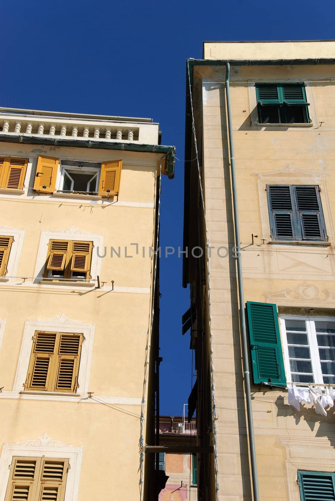 houses very close together in the village of Camogli