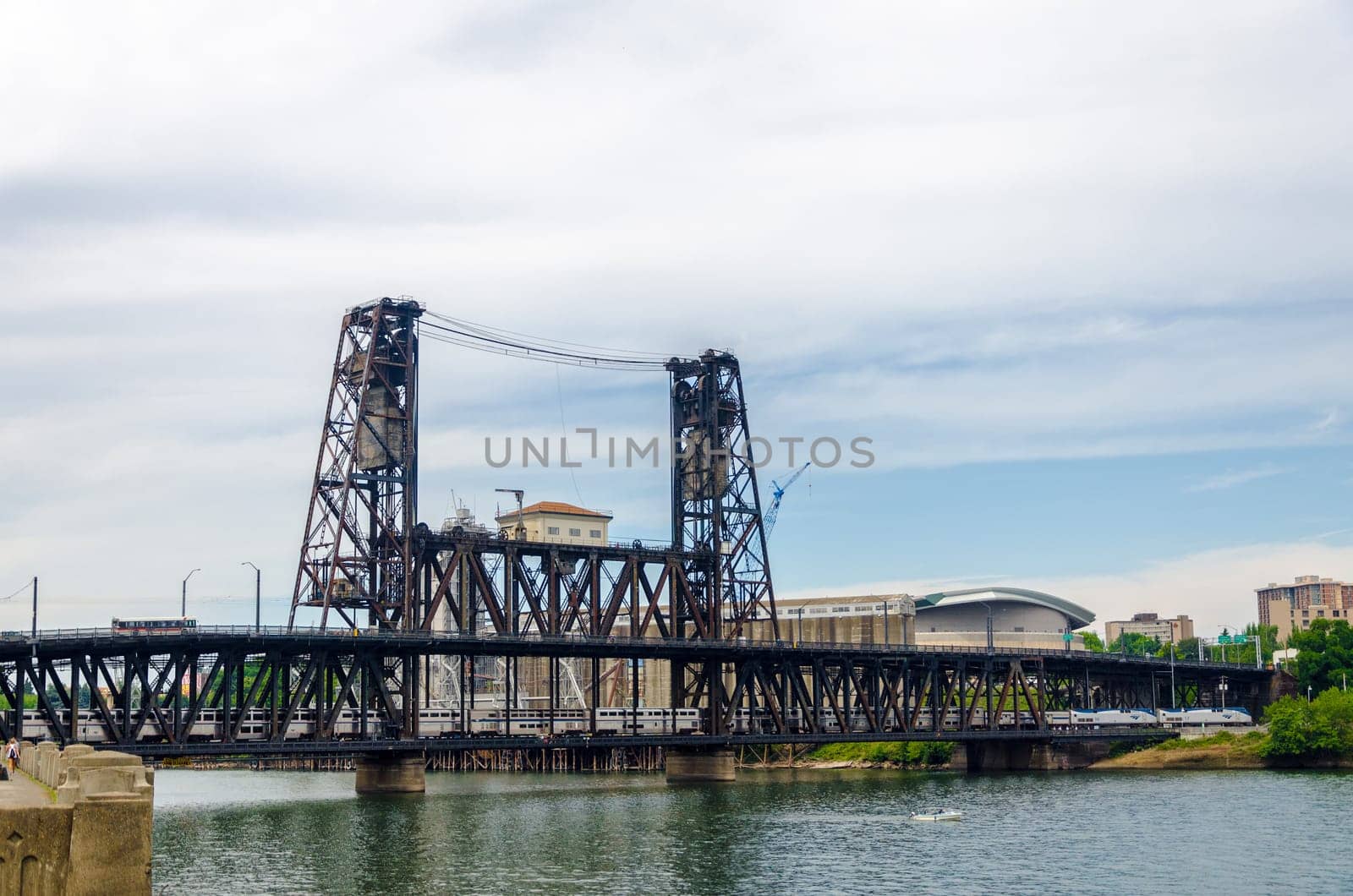 The Steel Bridge in Portland, Oregon going over the Willamette River