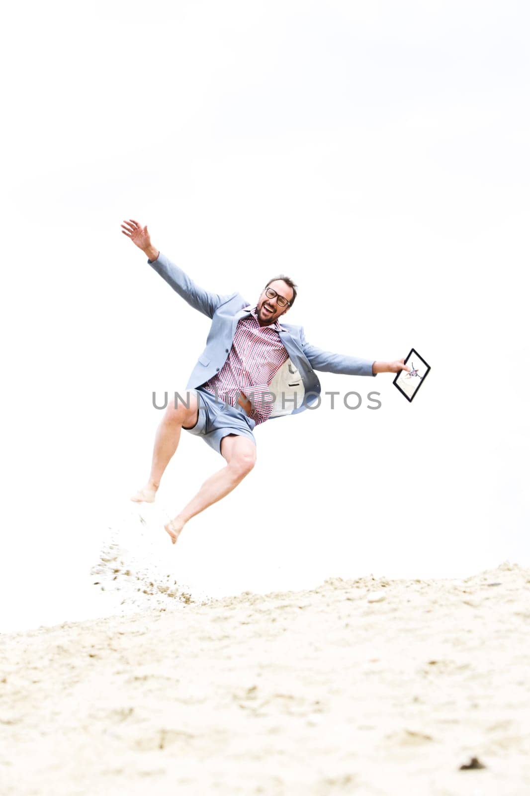 Outdoor businessman - work on the go