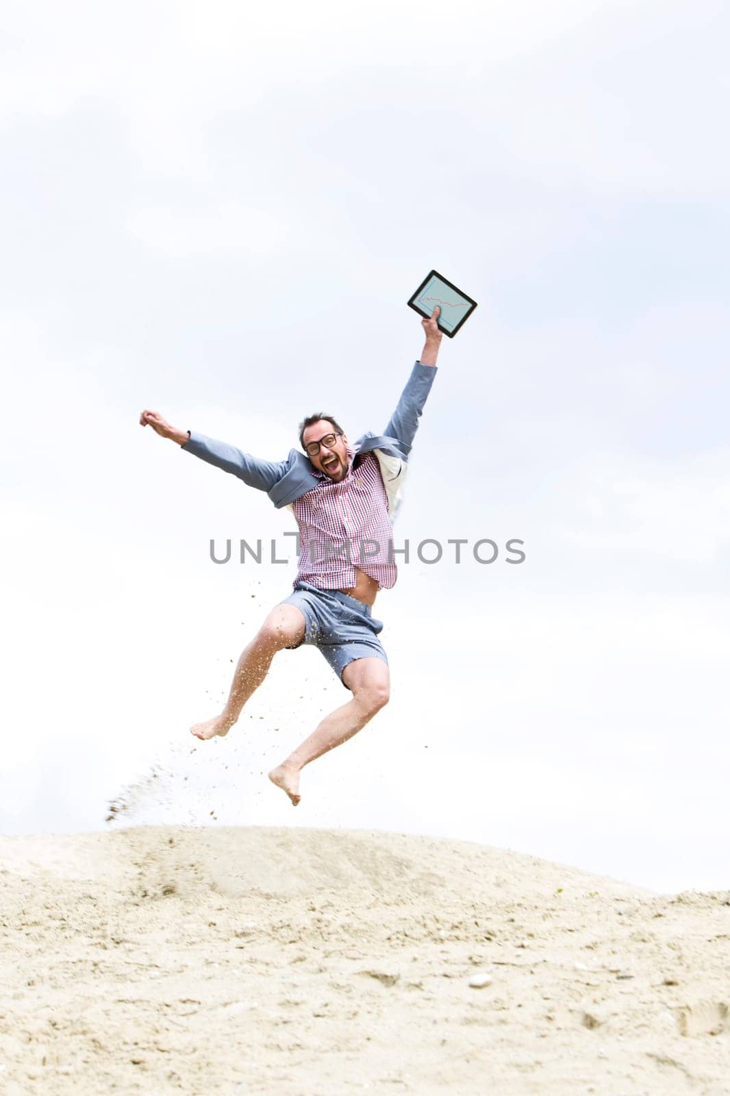 Outdoor businessman - work on the go