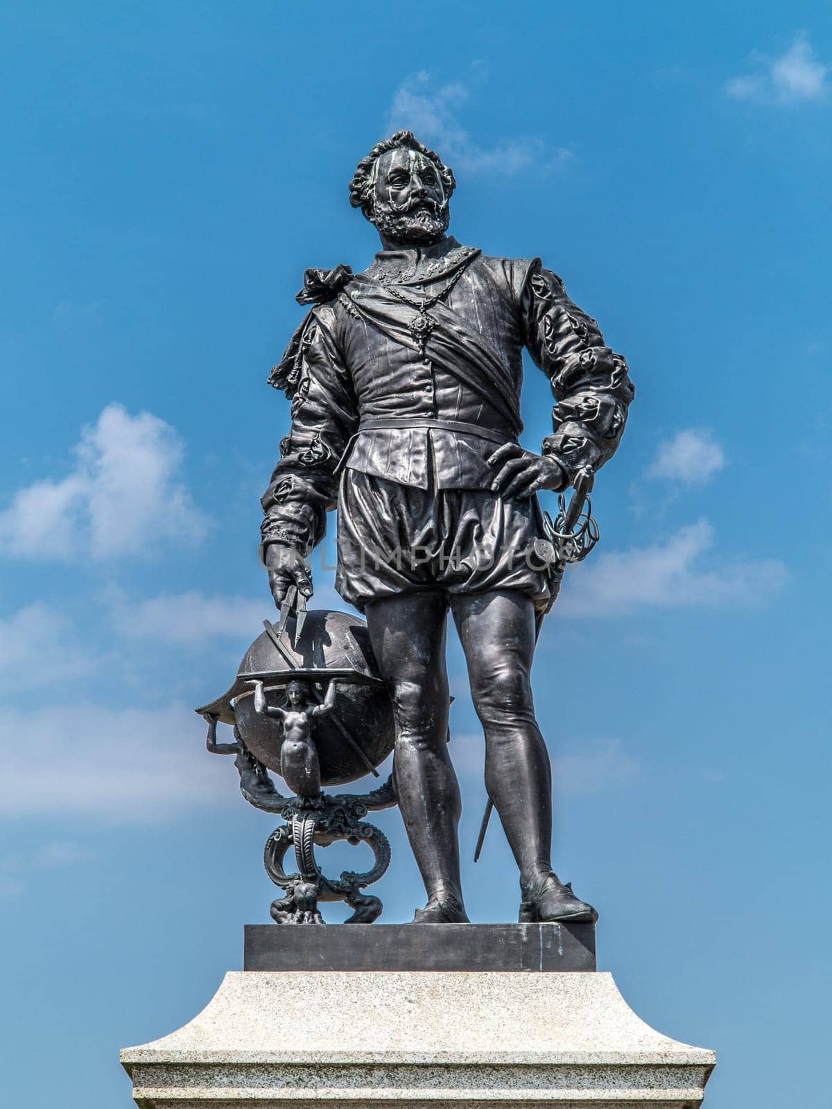 Sir Francis Drake Monument