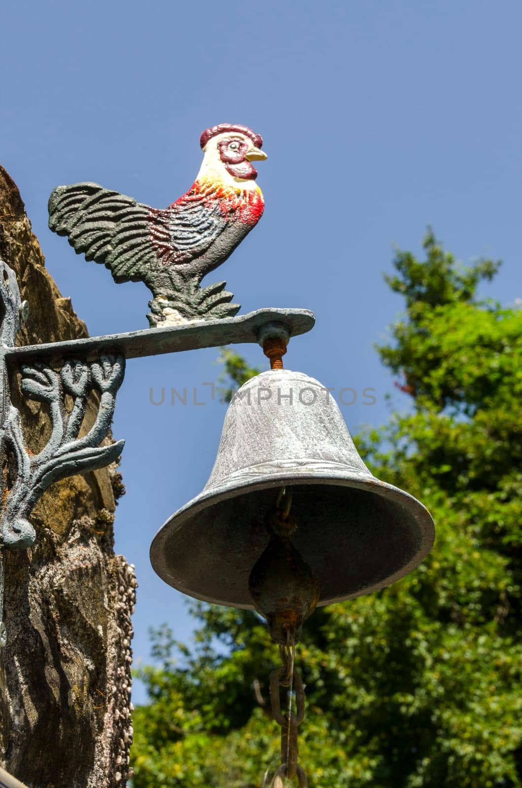 bell with iron rooster