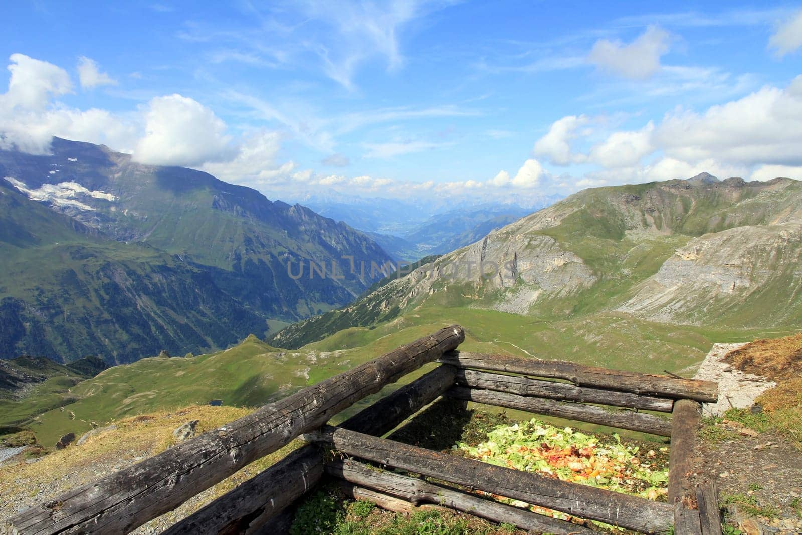Kitchen waste on the alpine pasture