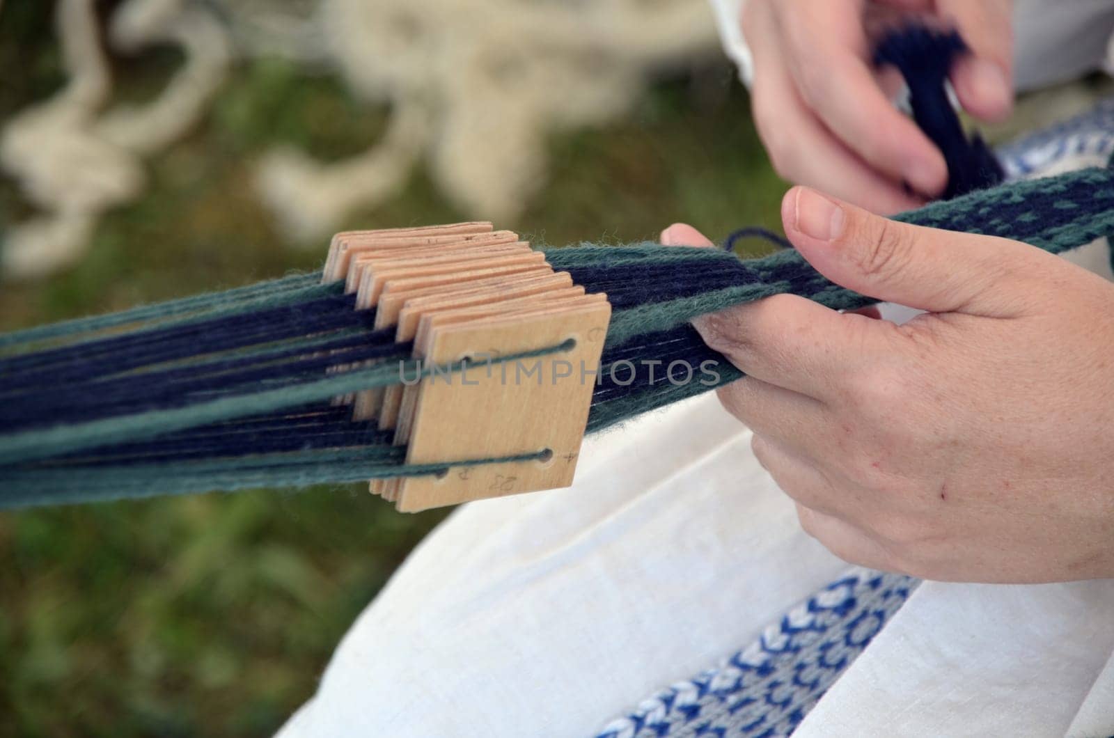 Board weaving,handicraft history