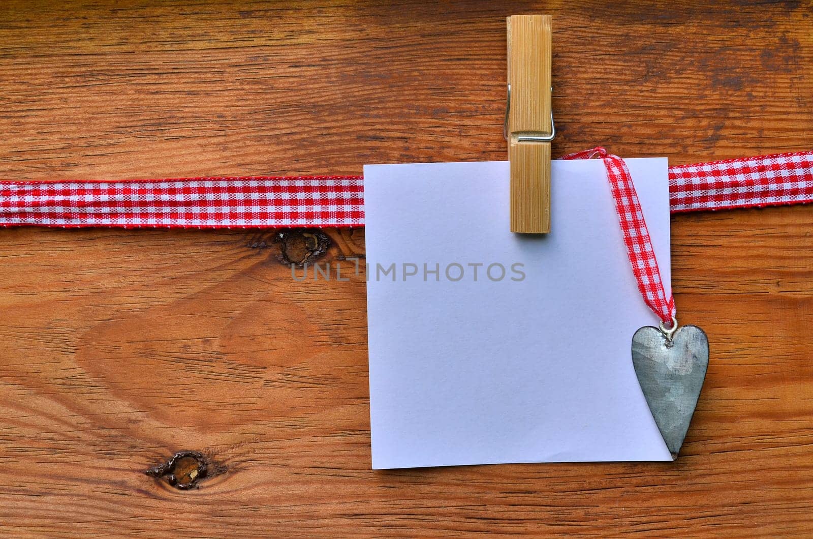 Note Note Wood Background