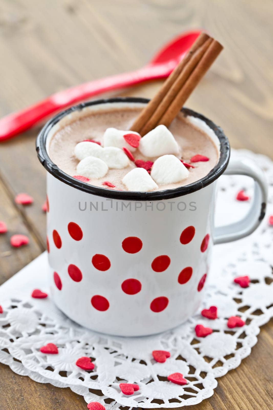 Hot chocolate with marshmallows in vintage cup