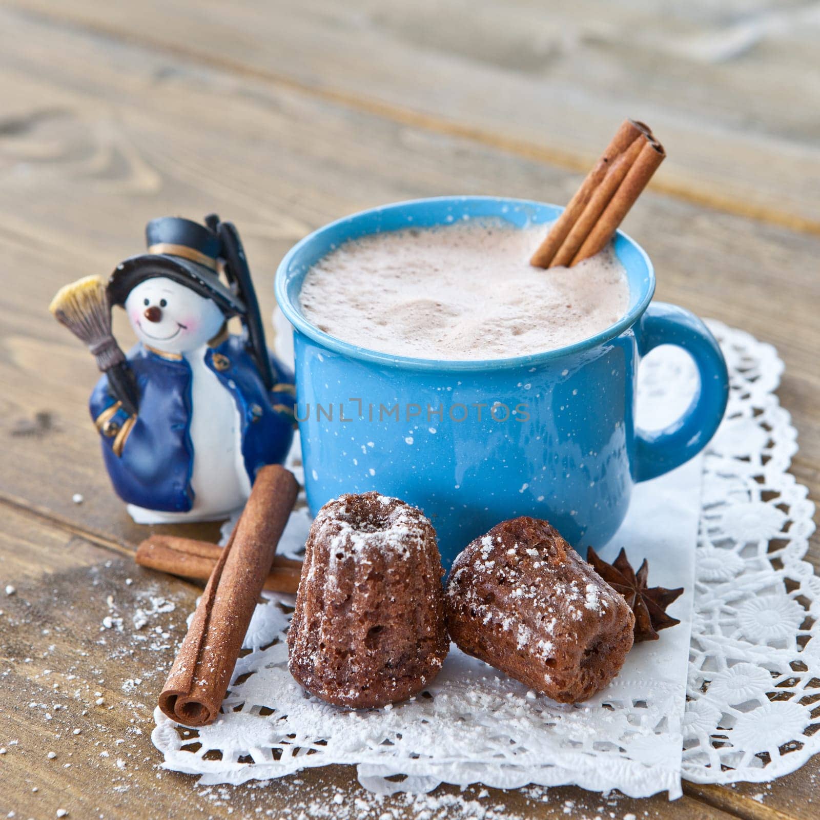 Hot chocolate with small cakes at Christmas time