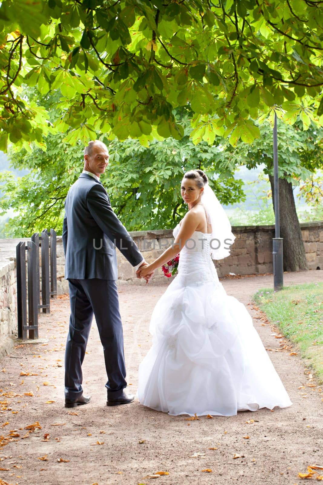 Walk to the wedding