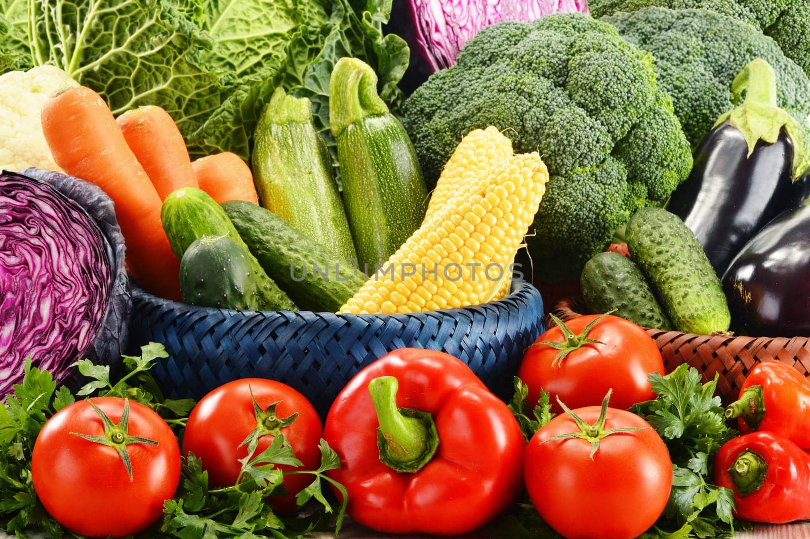 Composition with variety of fresh raw organic vegetables
