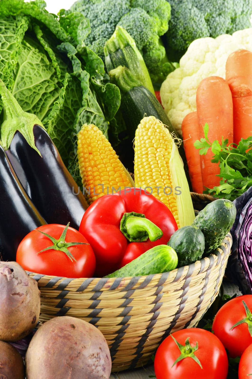 Composition with variety of fresh raw organic vegetables
