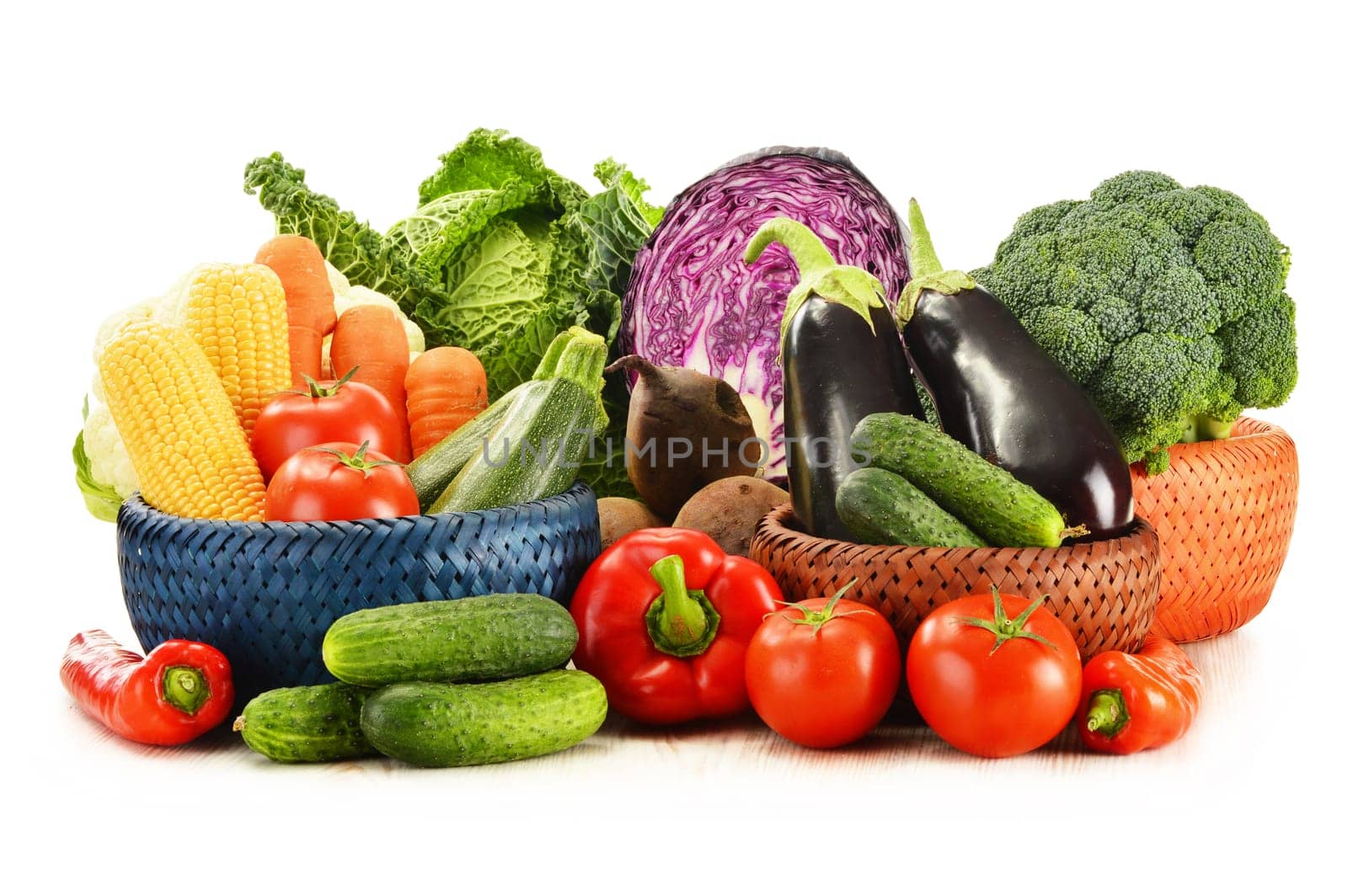 Composition with variety of fresh raw organic vegetables
