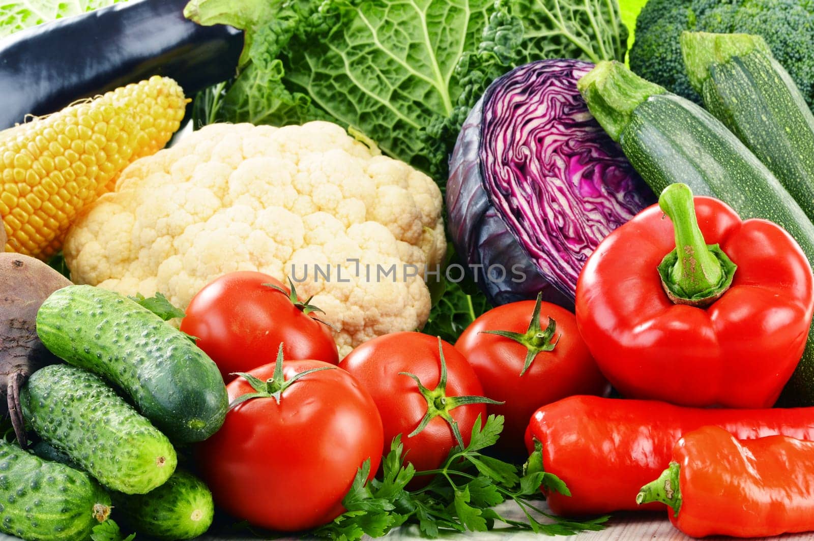 Composition with variety of fresh raw organic vegetables