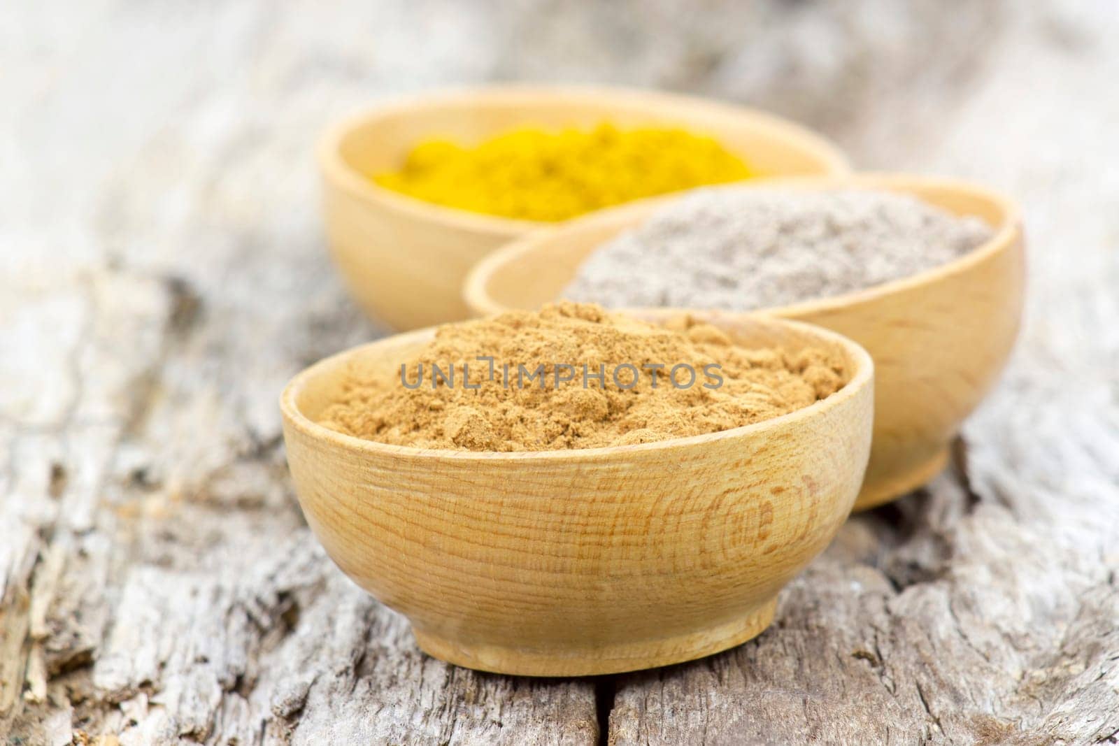 spices - cardamon, cinnamon, curry