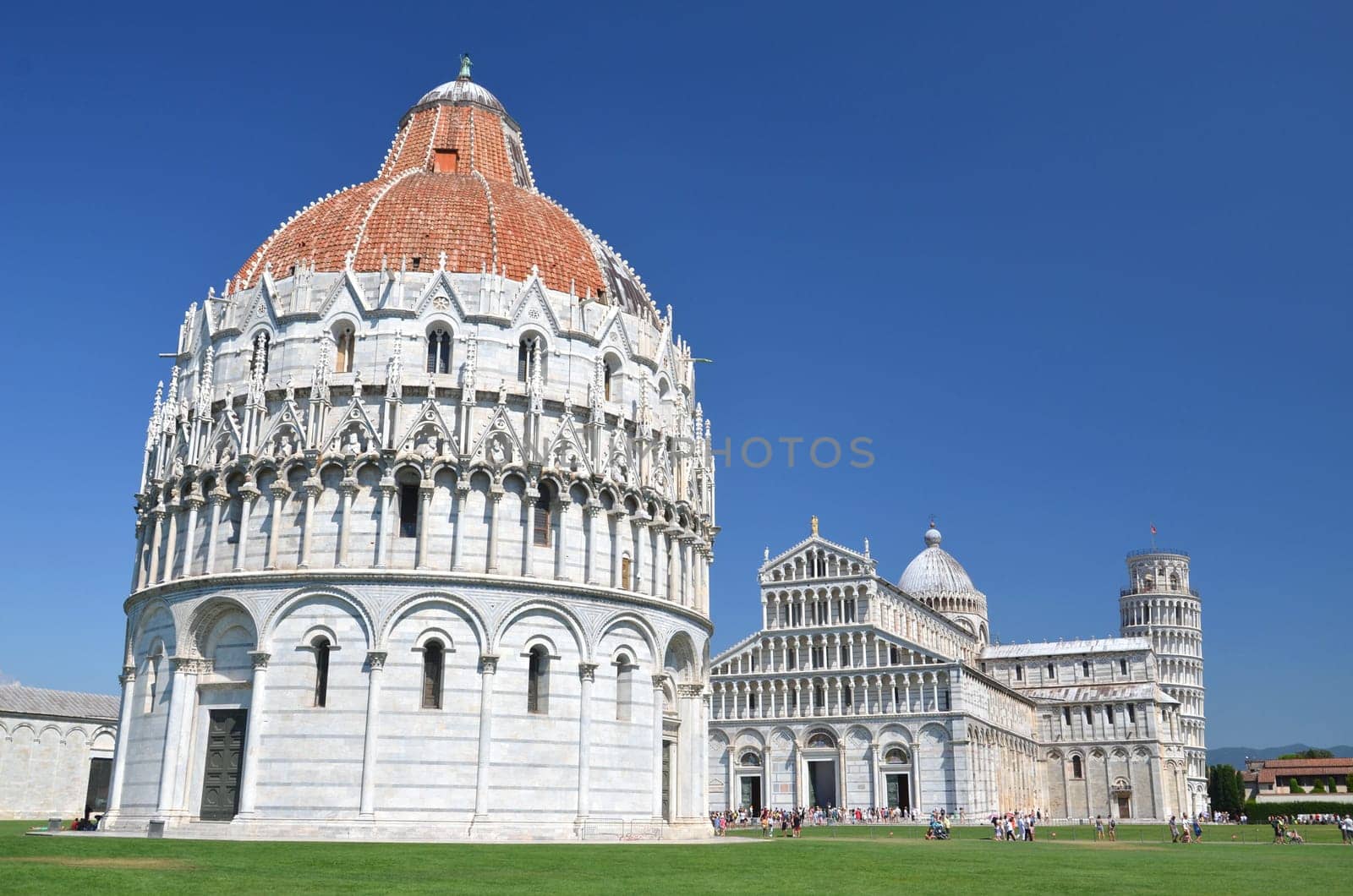 The outstanding view of the Leaning Tower on Square of Miracles in Pisa, Tuscany – Italy