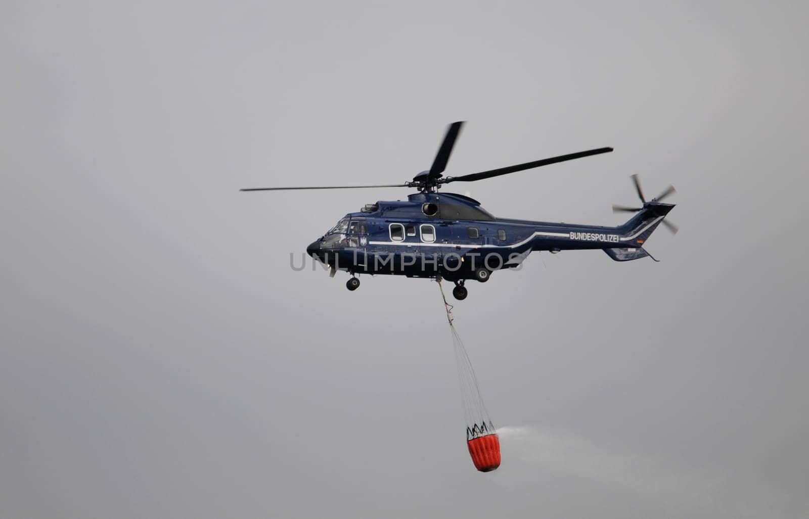 Fire-fighting helicopter