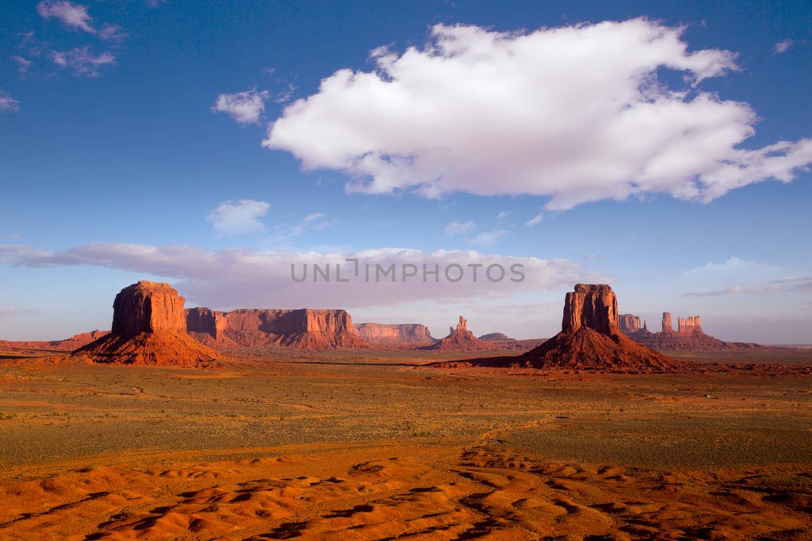 Monument Valley Mittens from Artist point of national Park Utah