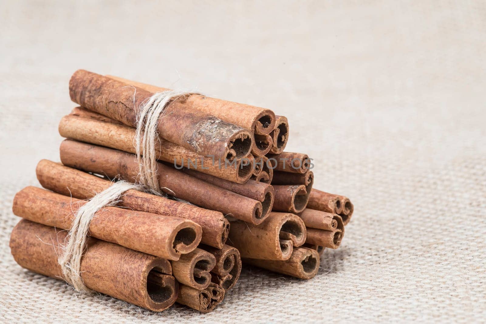 Cinnamon sticks on a piece of burlap