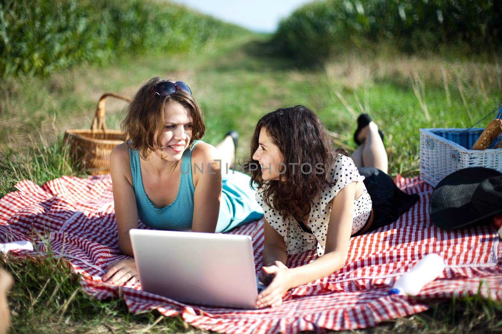 Girlfriends on picnic