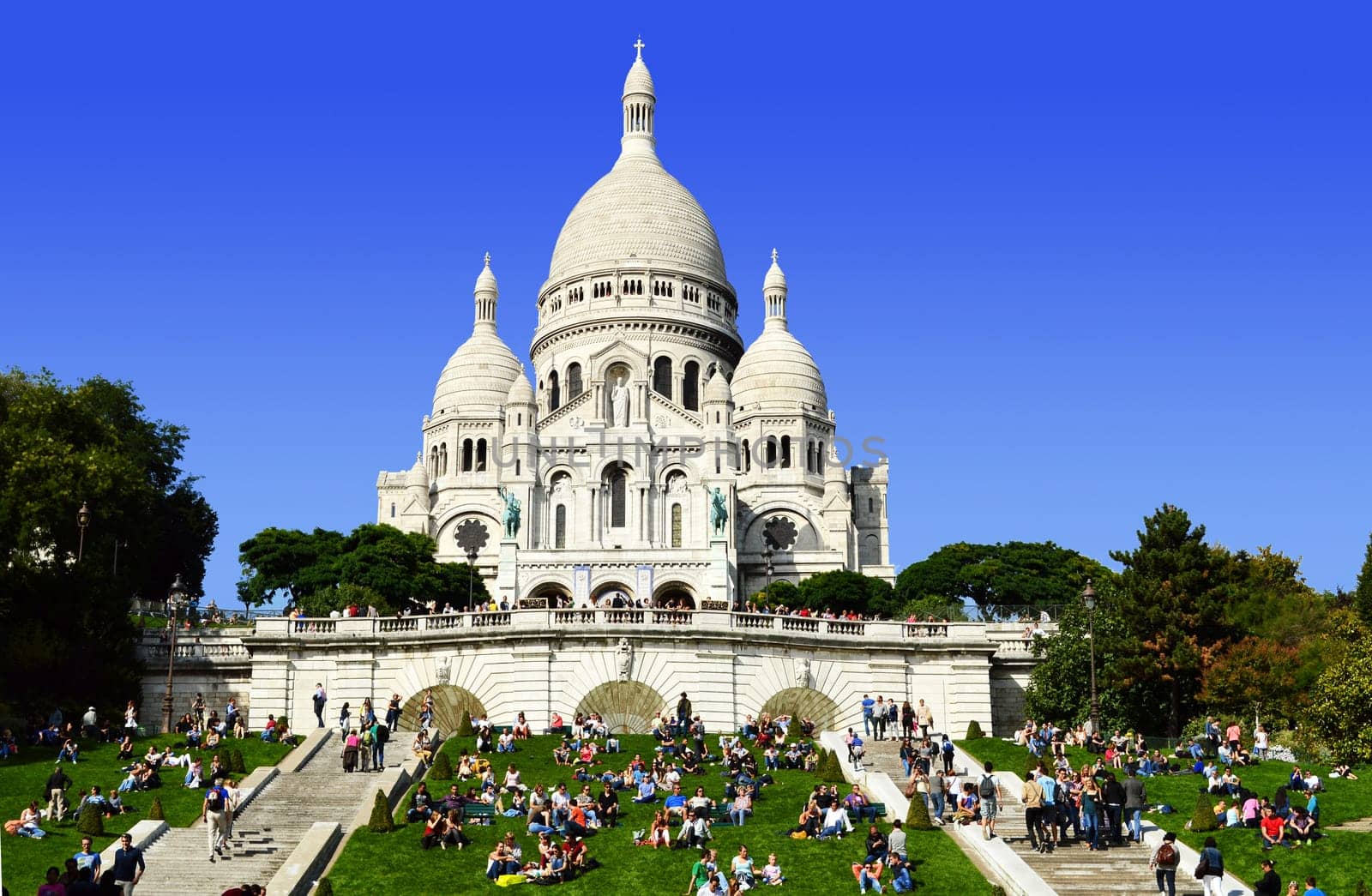 Basilica Sacre Coeur (Sacred Heart of Jesus) on Montmartre in Paris, France.