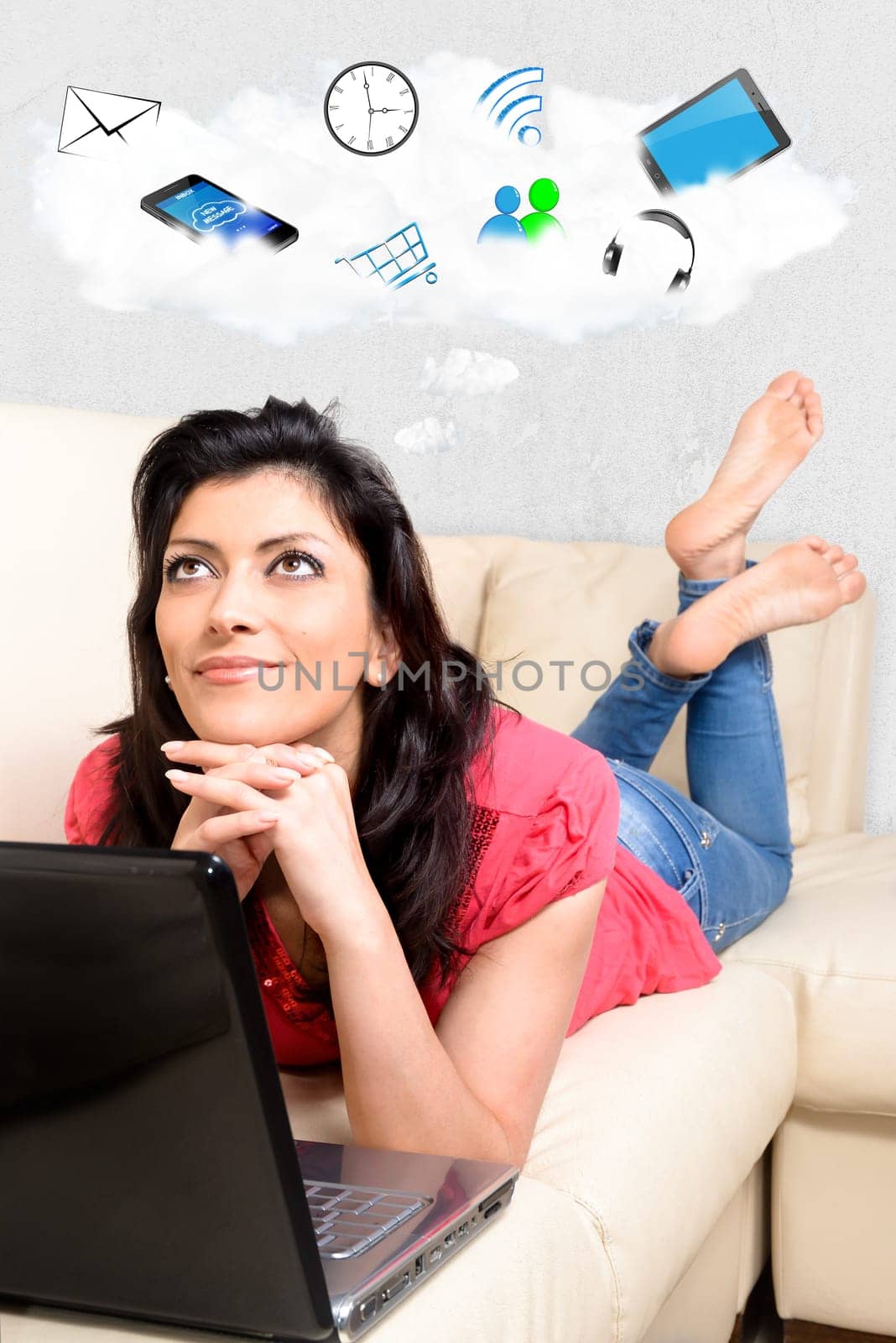 Beautiful Caucasian woman smiles thinking in front of his laptop. Concept of the Internet.