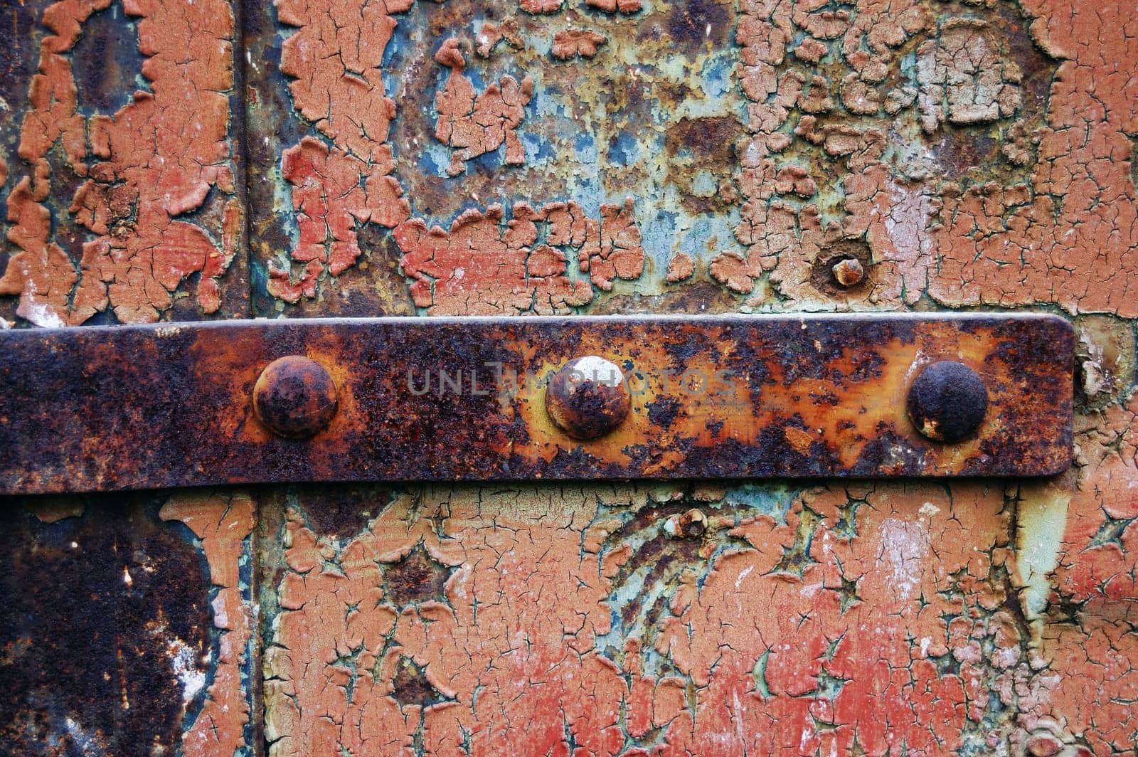 Metal door