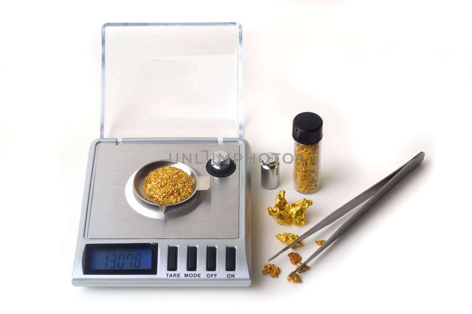 Weighing of gold