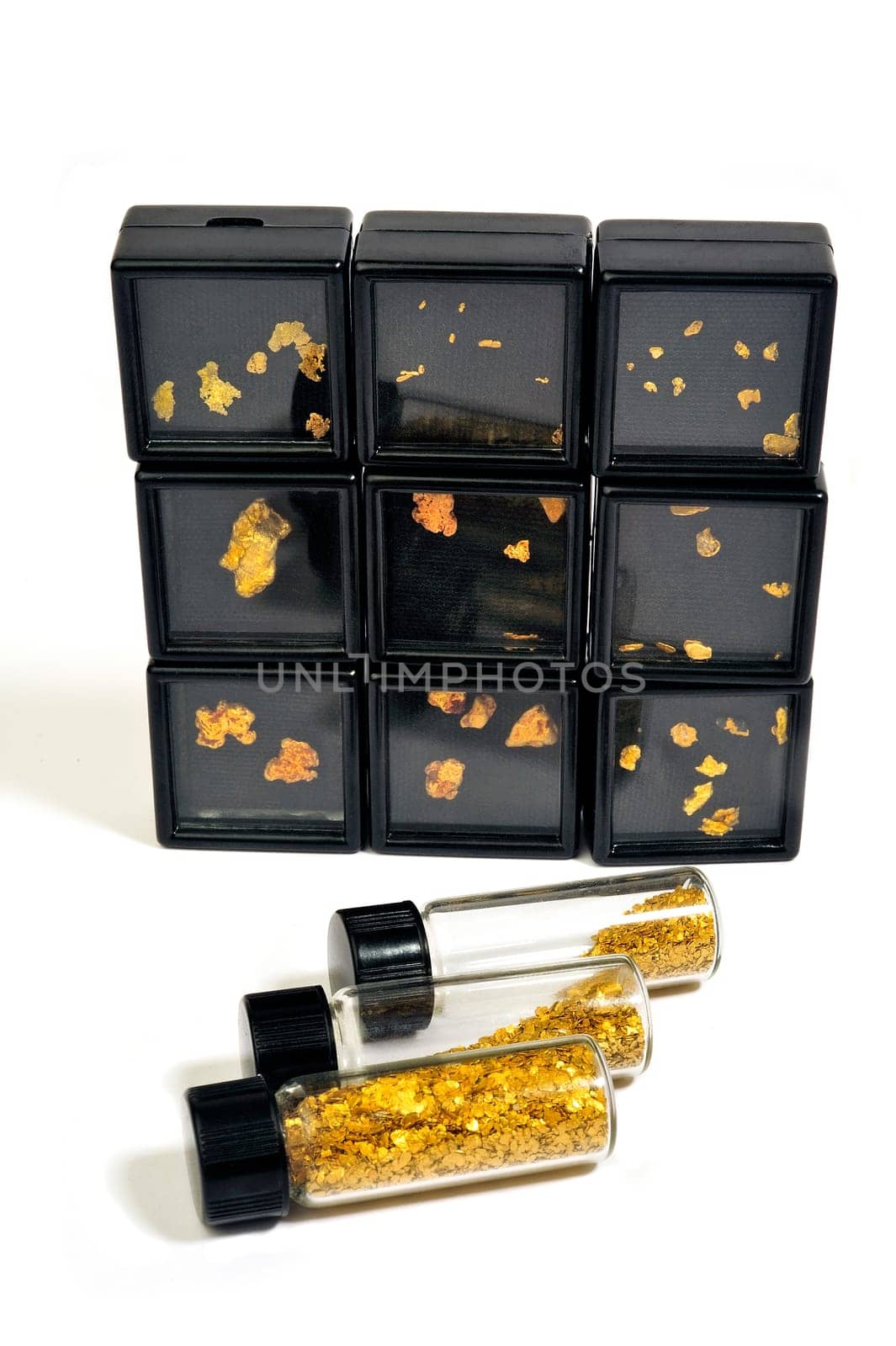 Vial Glitter Gold harvested in river