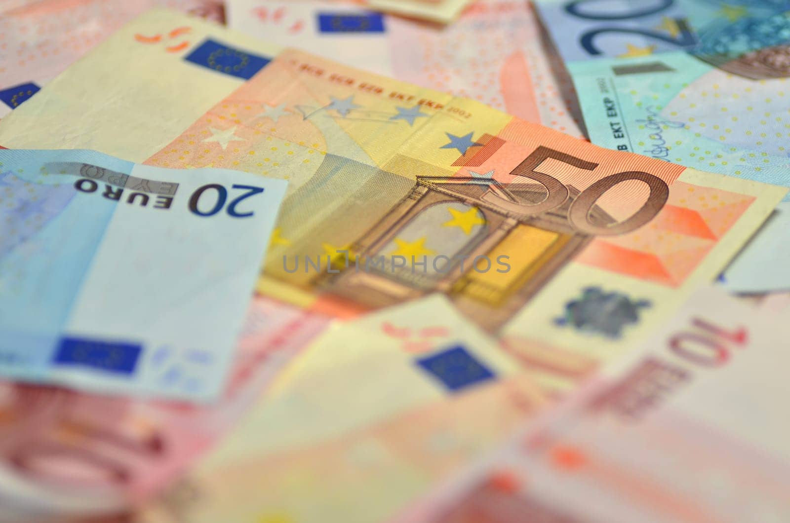 euro banknotes
