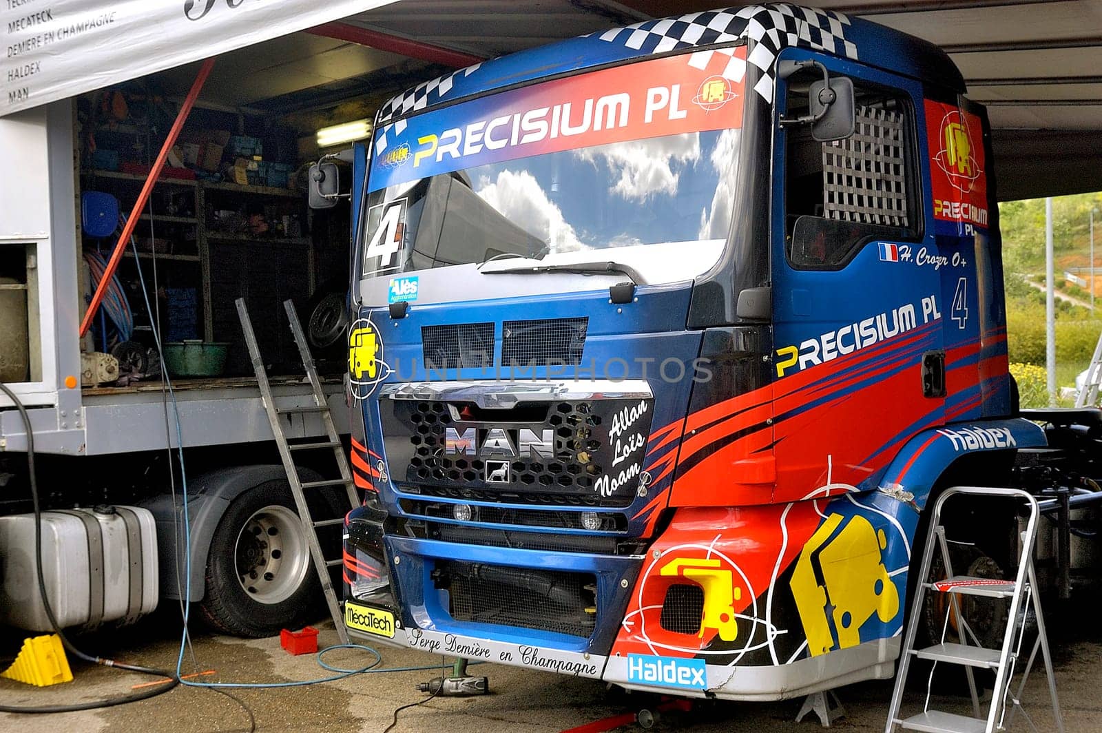 Ales - France - Grand Prix of France trucks May 25th and 26th, 2013 on the circuit of the Cevennes. workshops of mechanics for the assistance of the trucks.
