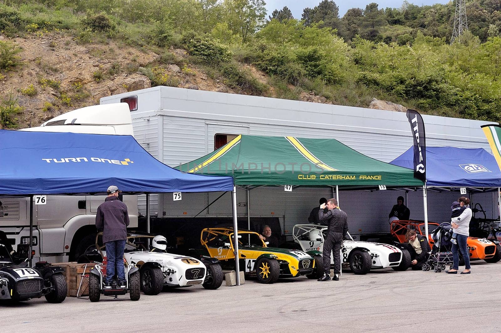 chases of Caterham on the circuit of the Cevennes with Ales in the French department of Gard the May 24th and 25th, 2013.