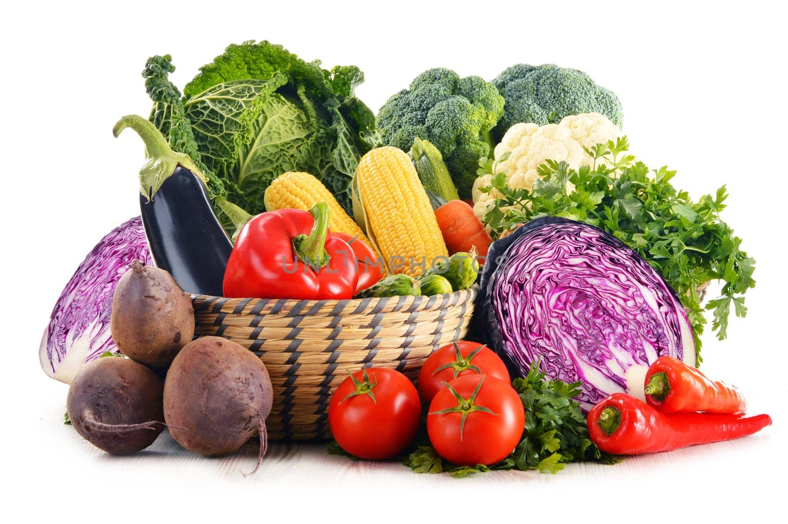 Composition with variety of fresh raw organic vegetables