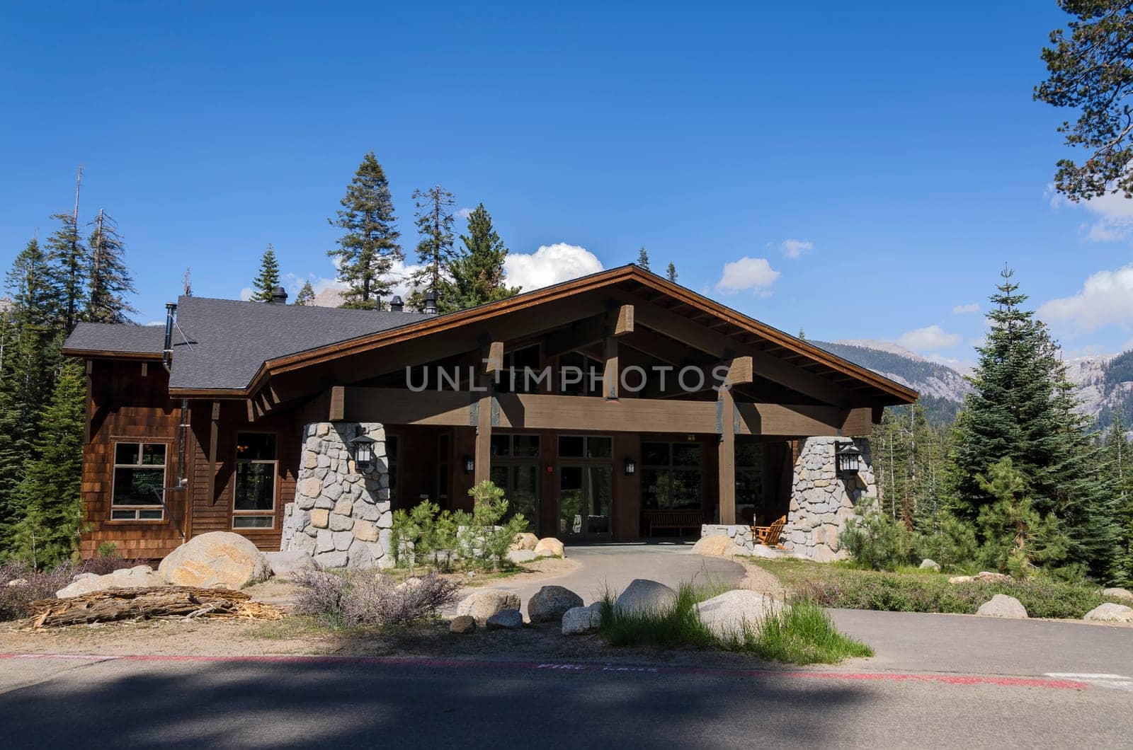 wooden chalet in the Sequoia National Park in California