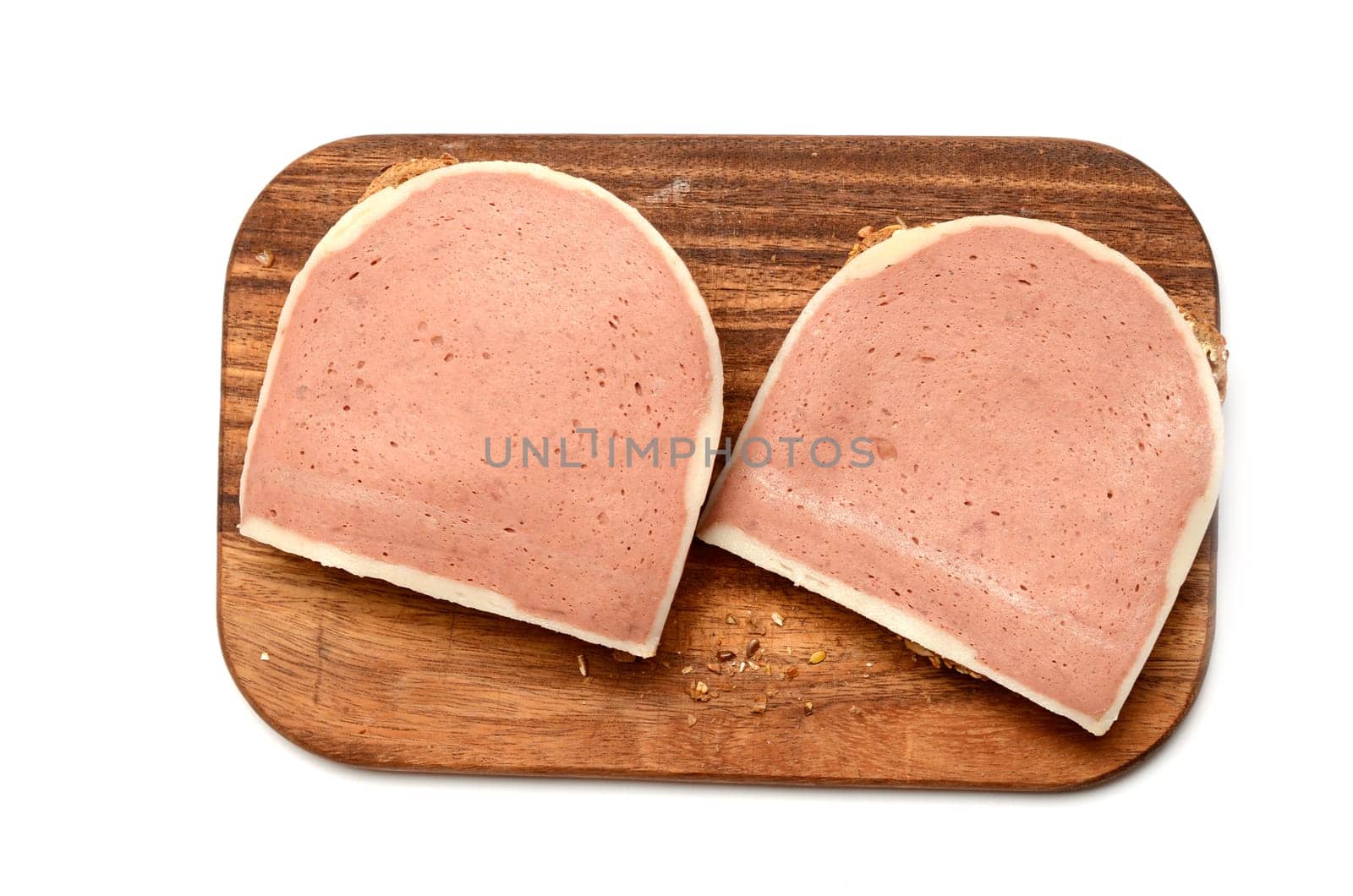 Wholemeal bread with liver pate
