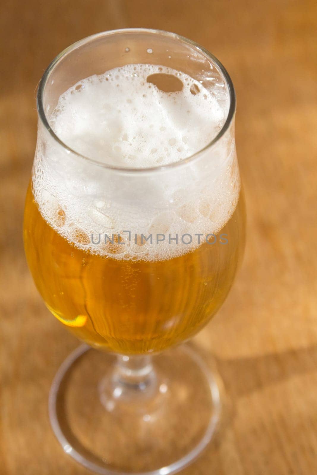 ((beer glas) or (beer bottle) or (beer and drink) or (beer and enjoy)) without cocktail