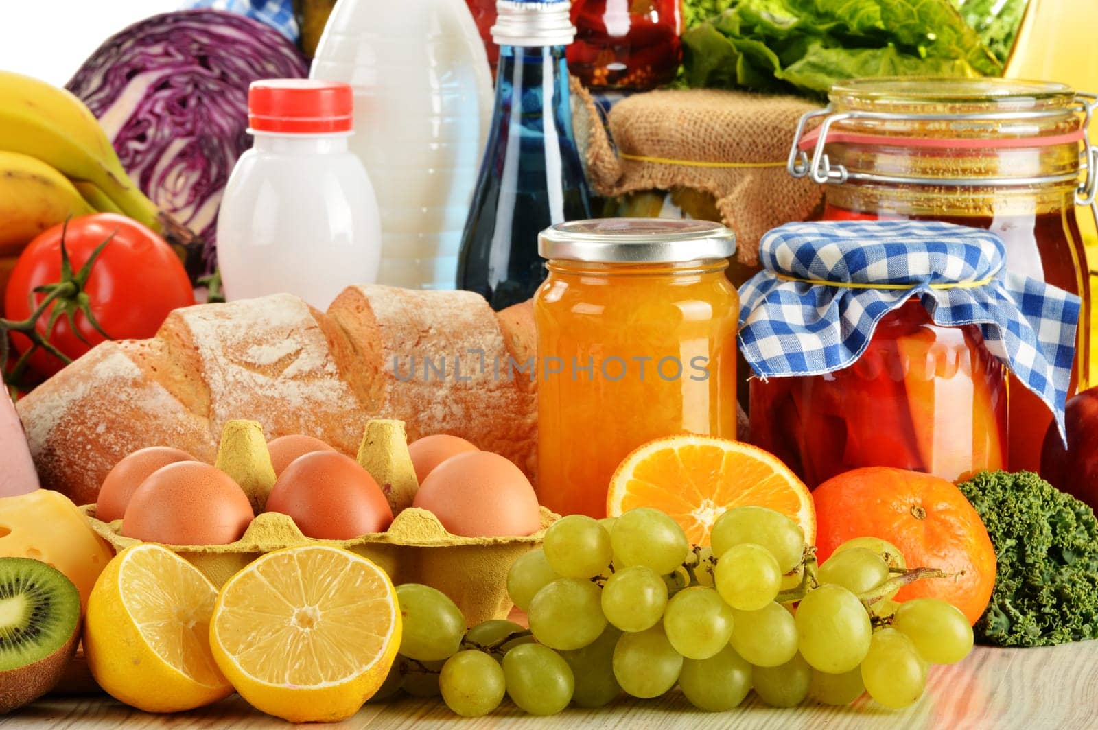 Composition with variety of grocery products