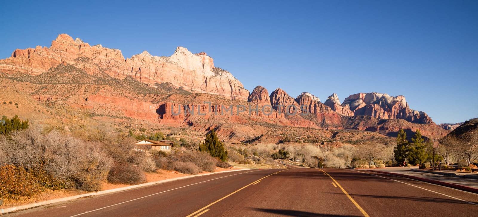 Two Lane Road Highway Travels Desert Southwest Utah Landscape