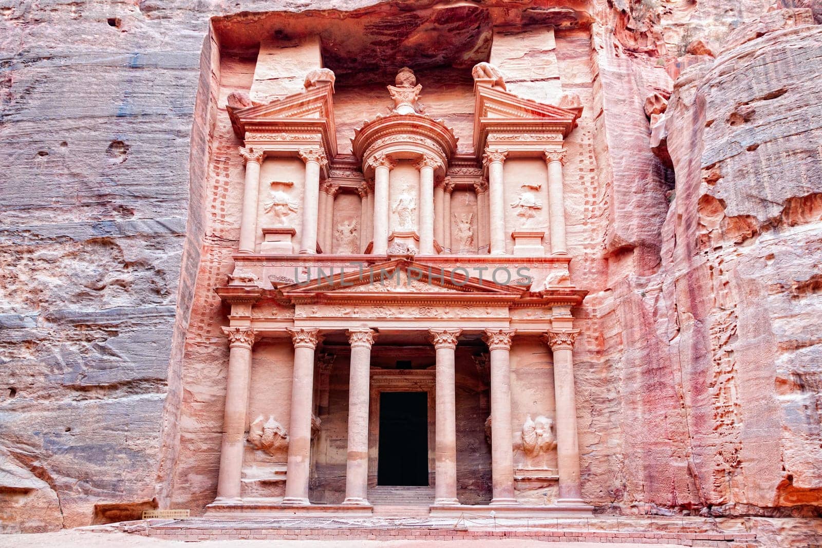 Al Khazneh - most famous tomb in Petra, Jordan