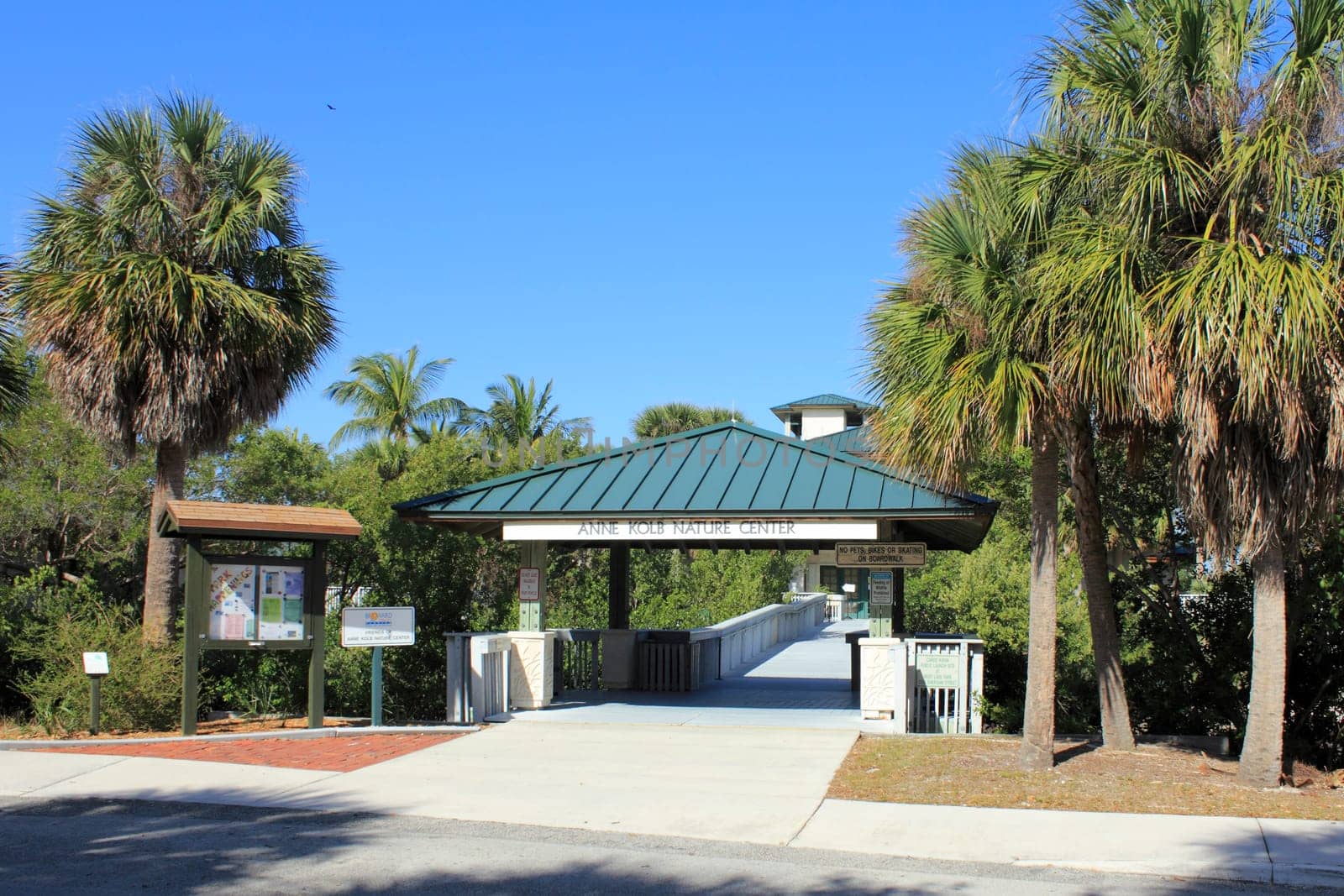 HOLLYWOOD, FLORIDA - FEBRUARY 20, 2013: A 1,501 acre park located on the Intracoastal waterway includes exhibit halls, boat rentals, trails, amphitheater, fishing piers, observation tower and more.