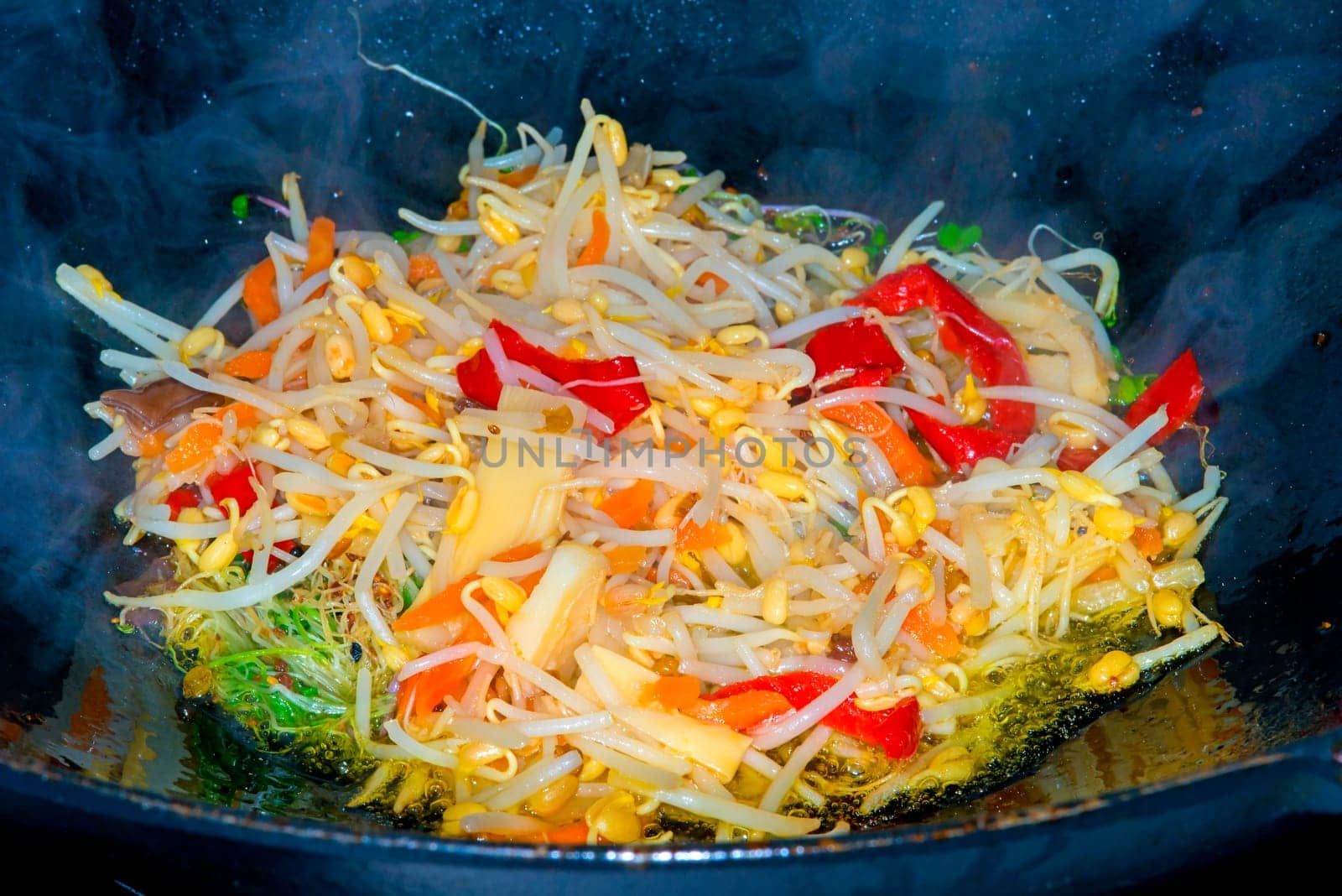 Chinese wok with vegetables