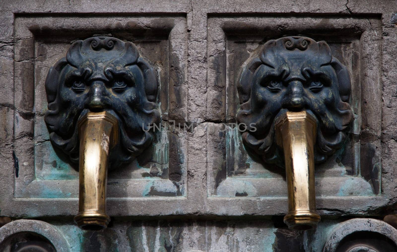 Detail of an antique water pump at the courtyard of the Rubenshouse.