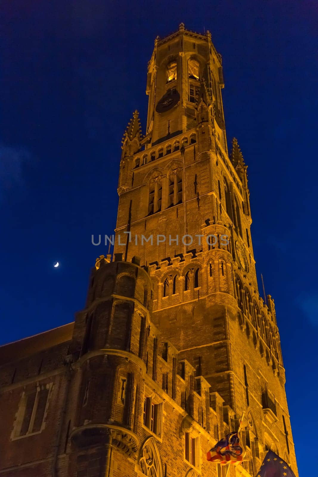 The Belfry in Bruegge against a night sky