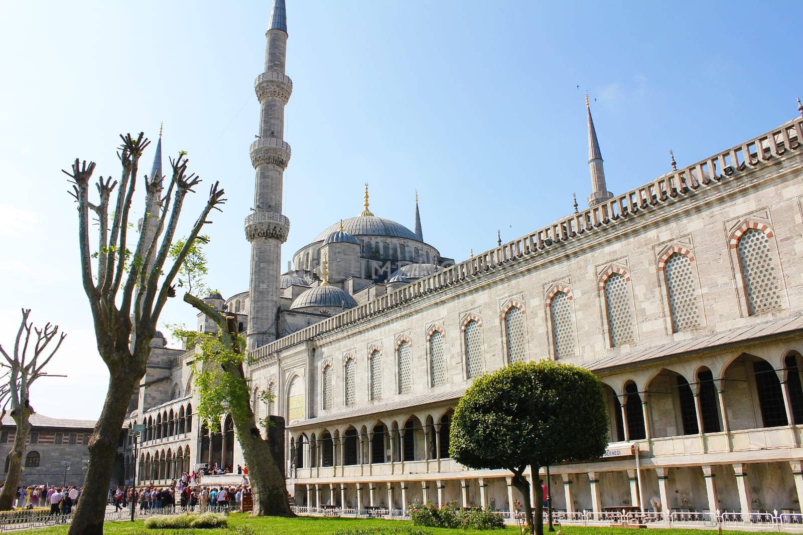 The big mosk in Istanbul Turkey in the spring..