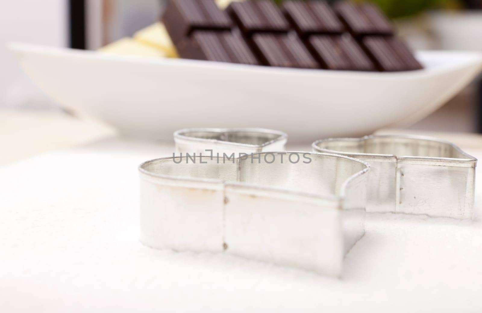 Cookie cutters and couverture