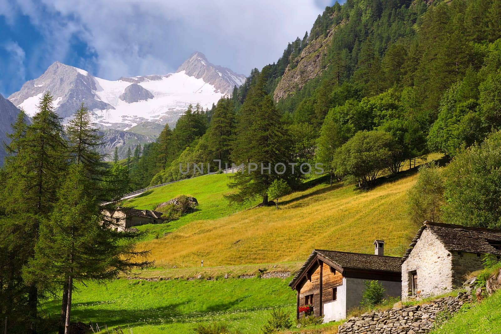 Simplon Pass road with a view of the Fletschhorn