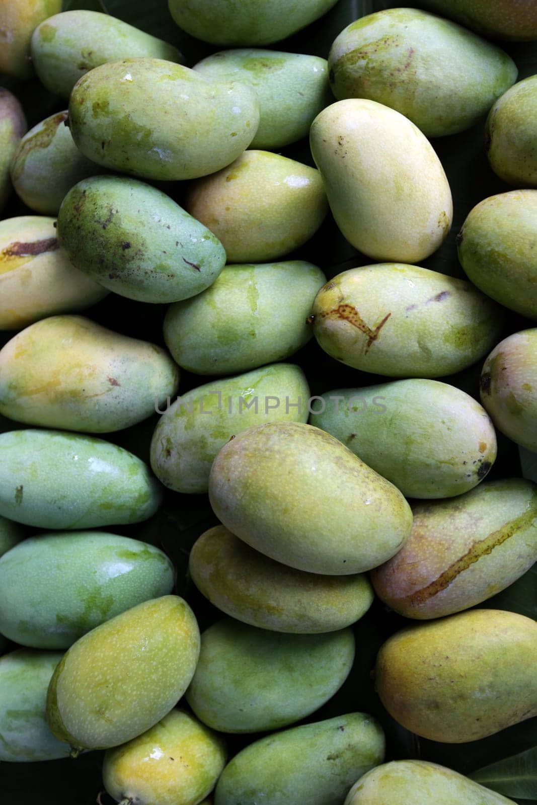 Mangos auf dem Markt des Khao Sam Roi Yot Nationalpark am Golf von Thailand im Suedwesten von Thailand in Suedostasien.