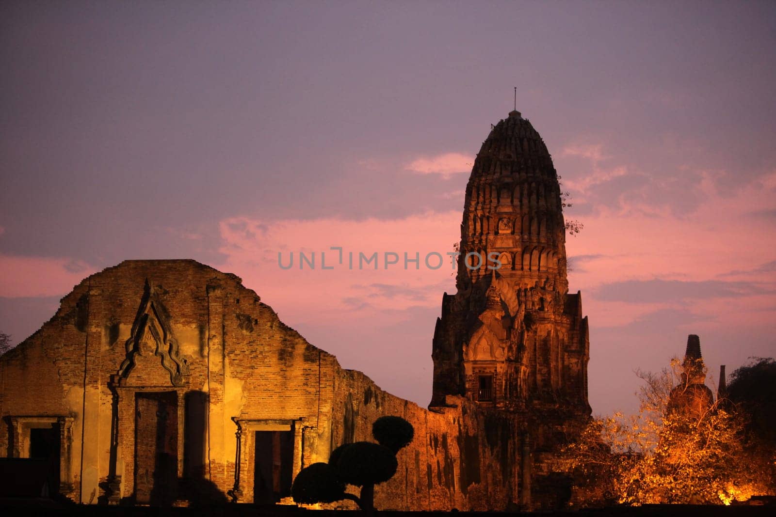 Wat Ratburana Temple in the temple city of Ayutthaya,Thailand.
