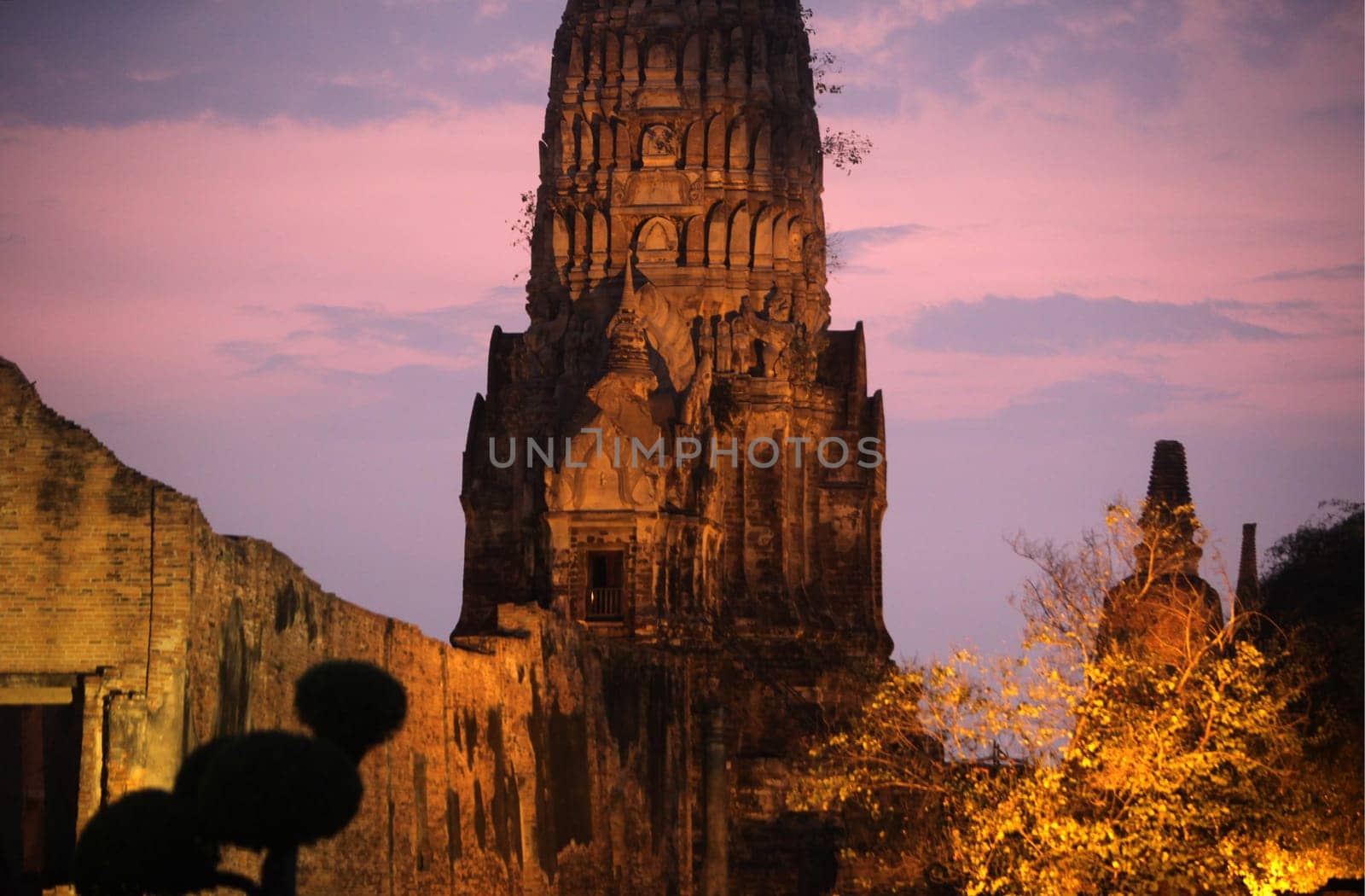 Wat Ratburana Temple in the temple city of Ayutthaya,Thailand.