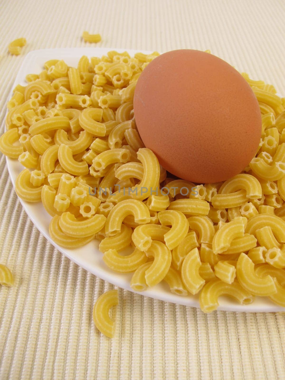 Egg noodles and an egg